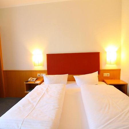 Residenz - Businesshotel เบนส์ไฮม์ ภายนอก รูปภาพ