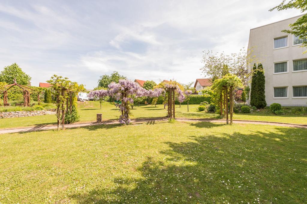 Residenz - Businesshotel เบนส์ไฮม์ ภายนอก รูปภาพ