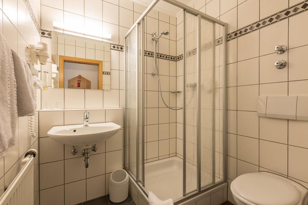 Residenz - Businesshotel เบนส์ไฮม์ ภายนอก รูปภาพ