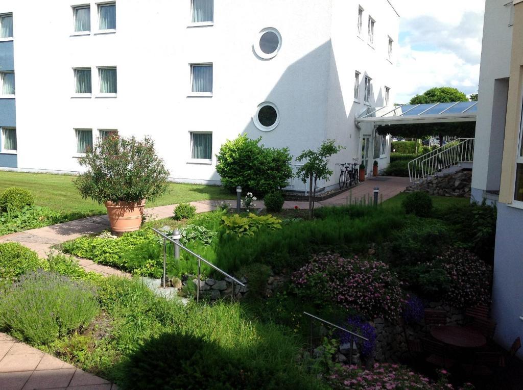 Residenz - Businesshotel เบนส์ไฮม์ ภายนอก รูปภาพ