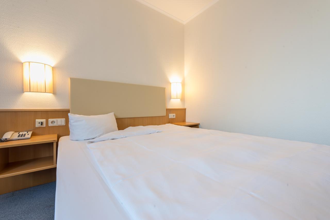 Residenz - Businesshotel เบนส์ไฮม์ ภายนอก รูปภาพ