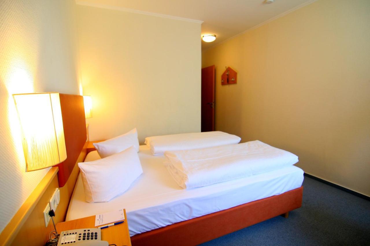 Residenz - Businesshotel เบนส์ไฮม์ ภายนอก รูปภาพ